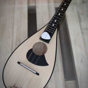 Μαθητικός τζουράς πειραιώτικος