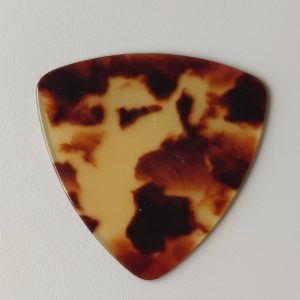 Τρίγωνη Πένα Μπουζουκιού Medium (καφέ)